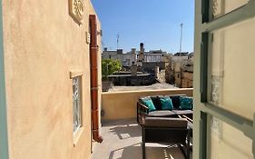 60 Indri Borg Townhouse